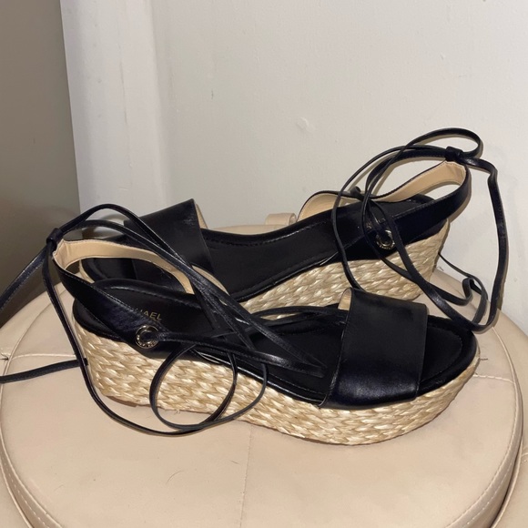 Brand New Michael Kors Espadrille Lace Up Wedges Size 10 - Picture 2 of 5